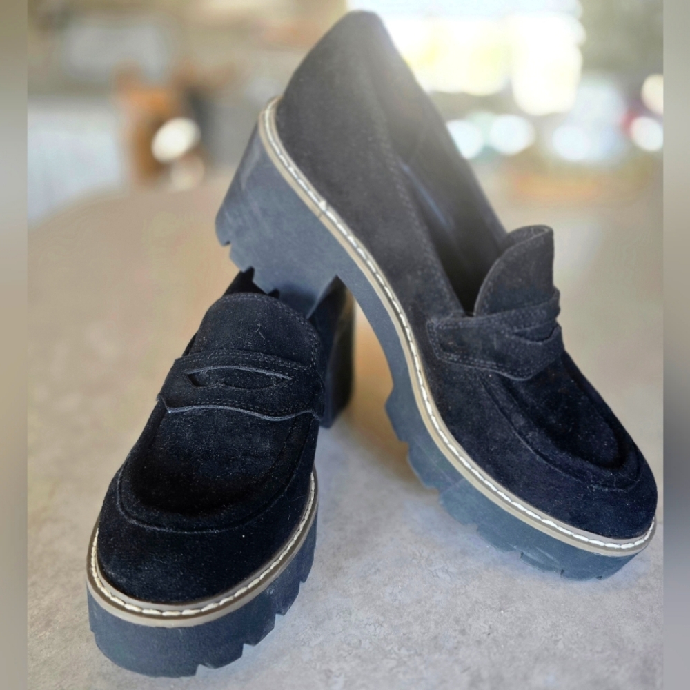 Dolce Vita Temecula Wedge Lug Loafer Black Faux Suede Size 7.5